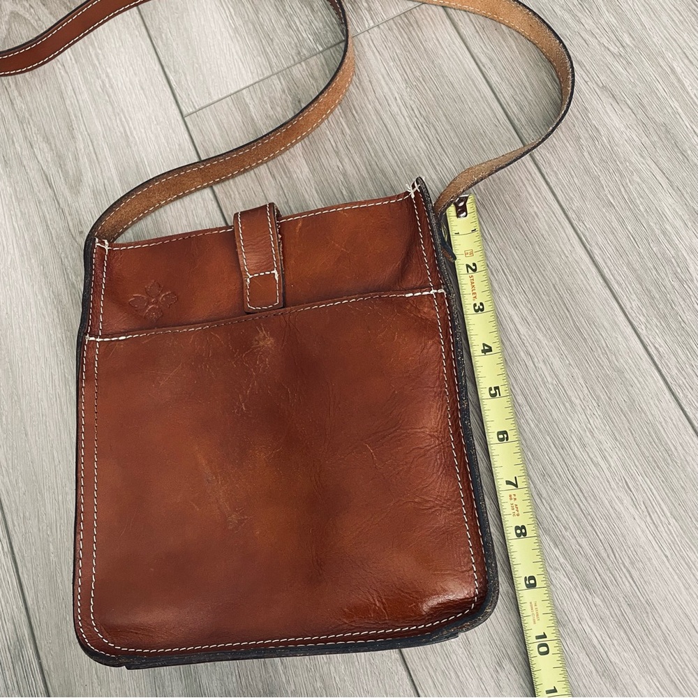Patricia Nash Venezia Smooth Heritage Brown Leather Pouch Crossbody Bag - Picture 8 of 12